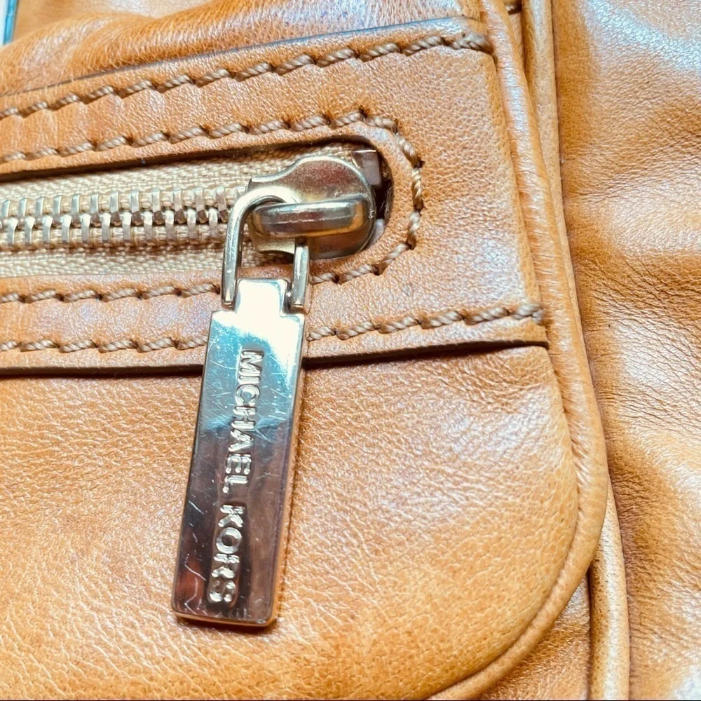 Michael Kors purse leather caramel shoulder bag super funky festival hip - Picture 9 of 16